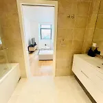 Pink House Ii Beautiful 2 Bedroom Flat In City Center Apartamento