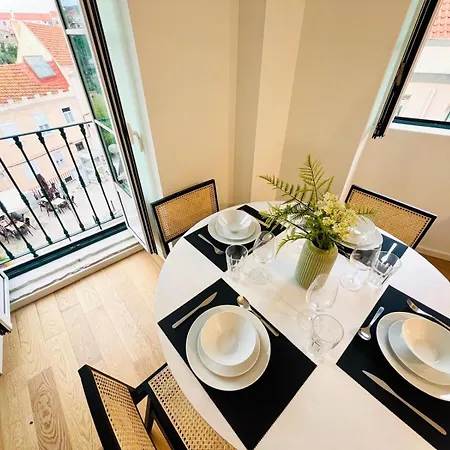 Pink House Ii Beautiful 2 Bedroom Flat In City Center