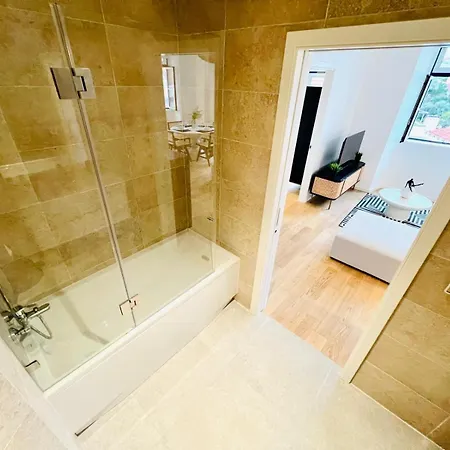 Pink House Ii Beautiful 2 Bedroom Flat In City Center * Lizbona