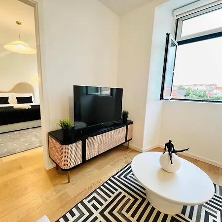 Pink House Ii Beautiful 2 Bedroom Flat In City Center *