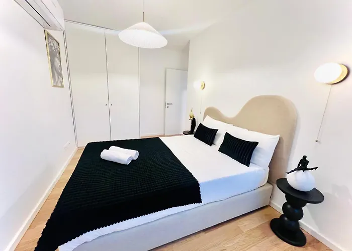 Lägenhet Pink House Ii Beautiful 2 Bedroom Flat In City Center *