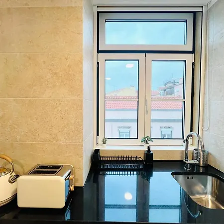 Pink House Ii Beautiful 2 Bedroom Flat In City Center Lisboa