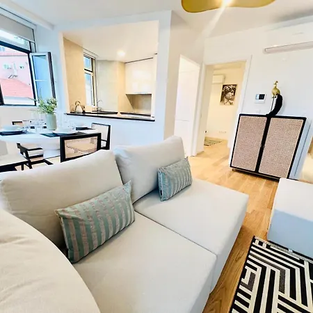 Pink House Ii Beautiful 2 Bedroom Flat In City Center *